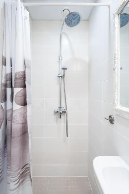 Cozy Studio Apartment Tallinn Eksteriør bilde